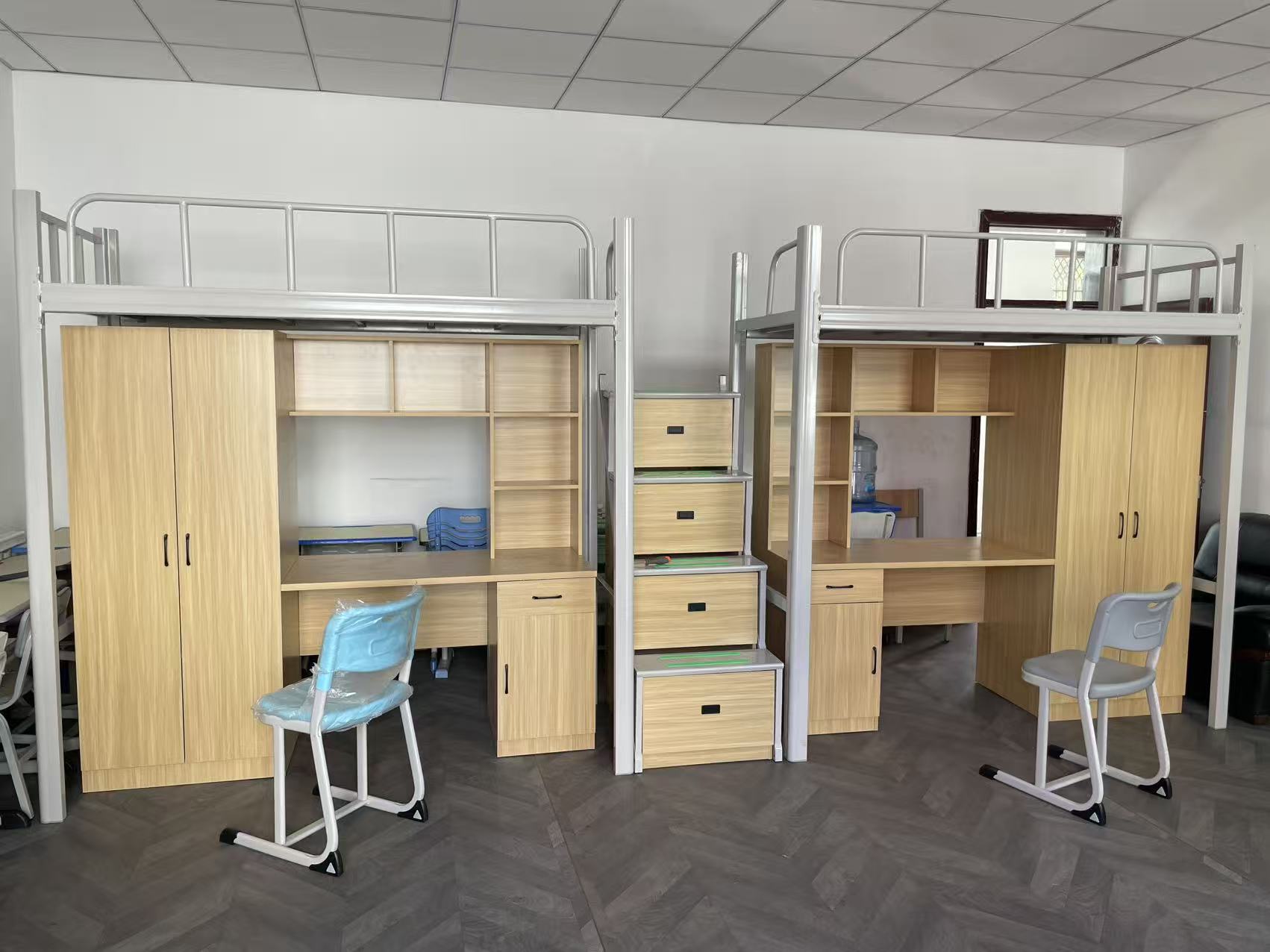 Modern metal bunk bed suitable for use in dormitories, schools, apartments, and hotels - Adult student loft bed with desk